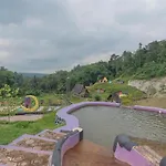 RedDoorz Resort Syariah @ Batu Apung Purwakarta